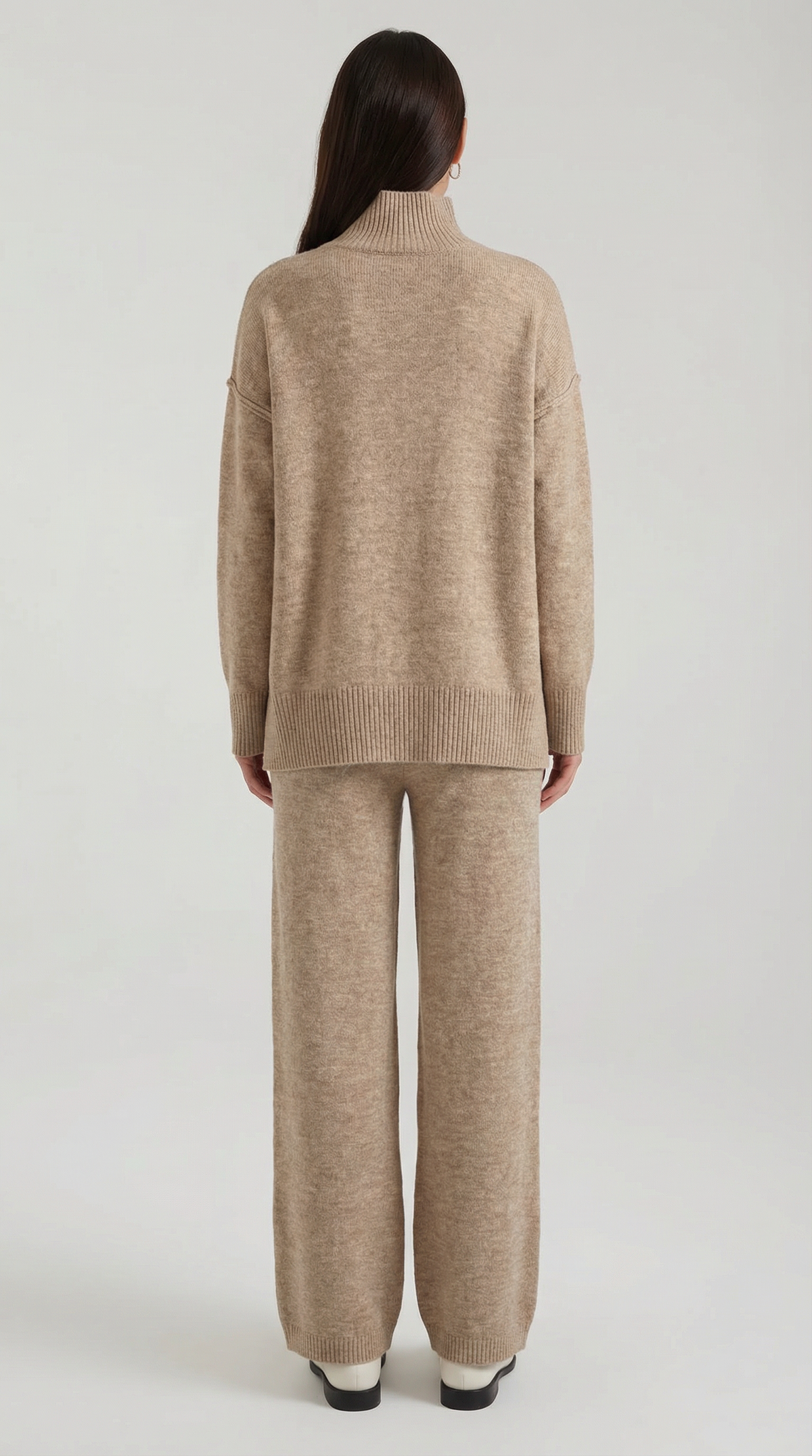 Zweiteiler mit Rollkragenpullover und weiter Hose aus Strick für Damen