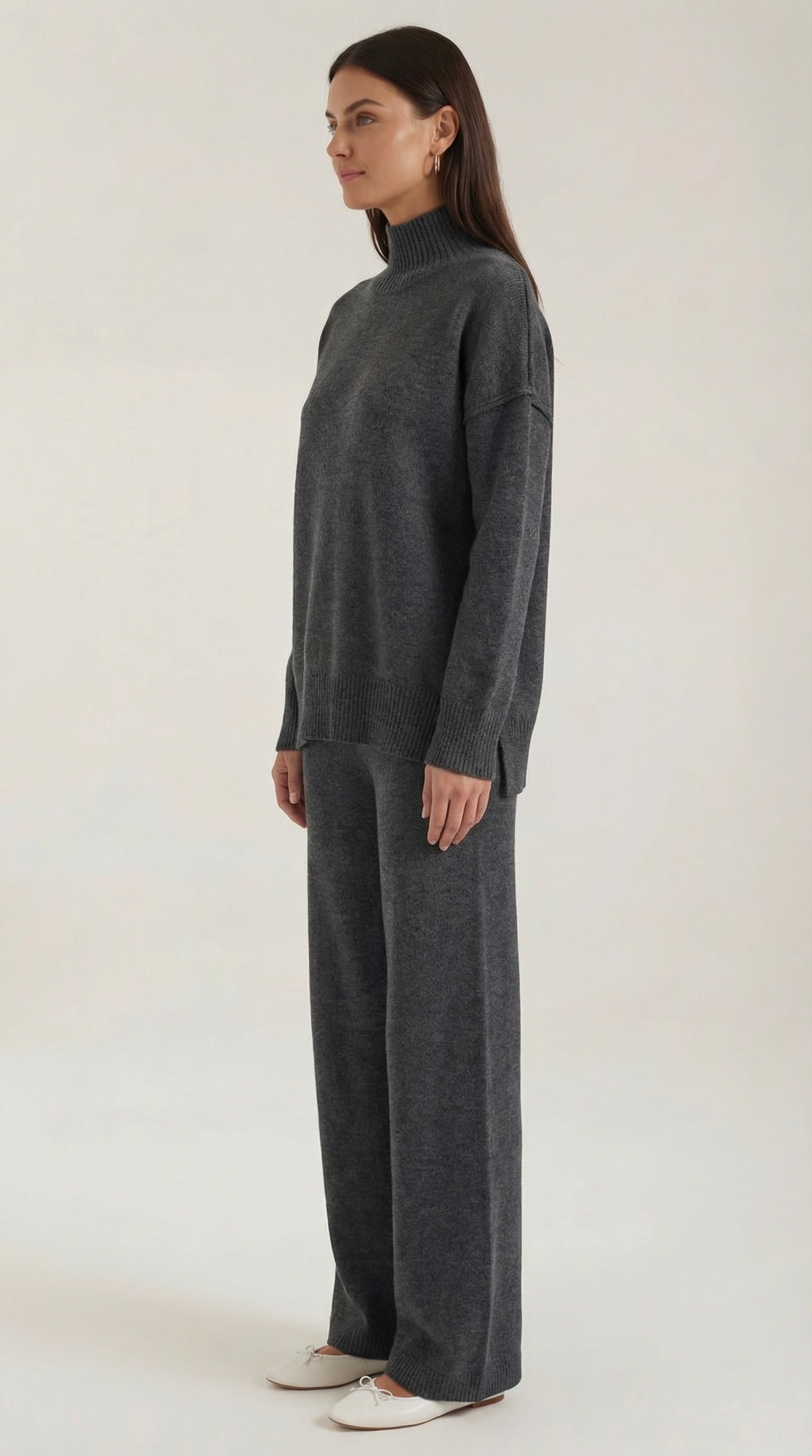 Zweiteiler mit Rollkragenpullover und weiter Hose aus Strick für Damen