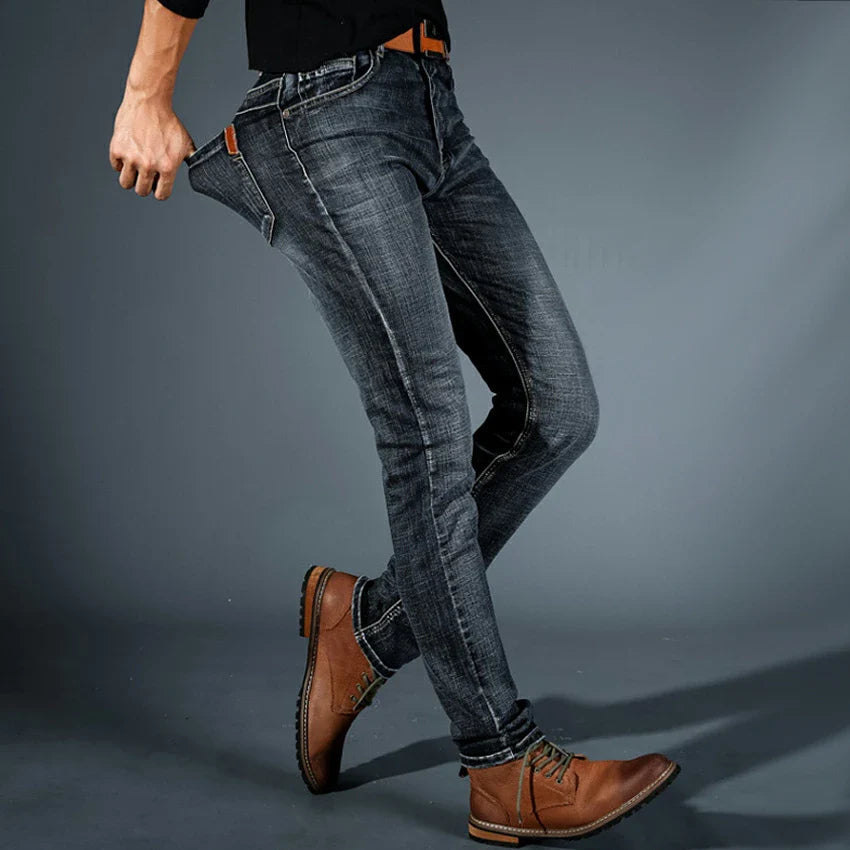 Jeans Herren aus elastischem Denim mit schmaler Passform