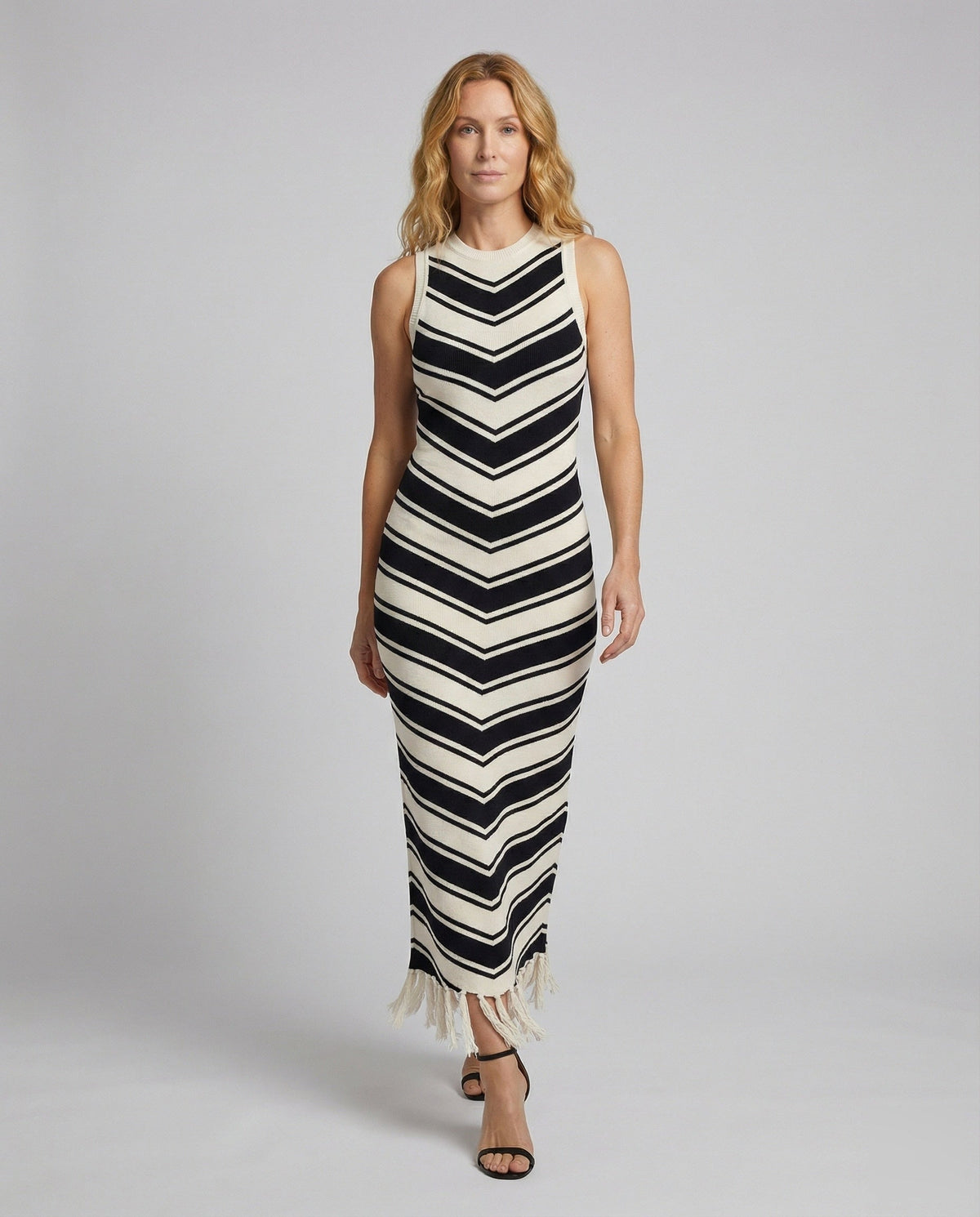 Strickkleid mit Chevron-Streifen und Fransensaum ohne Ärmel für Damen