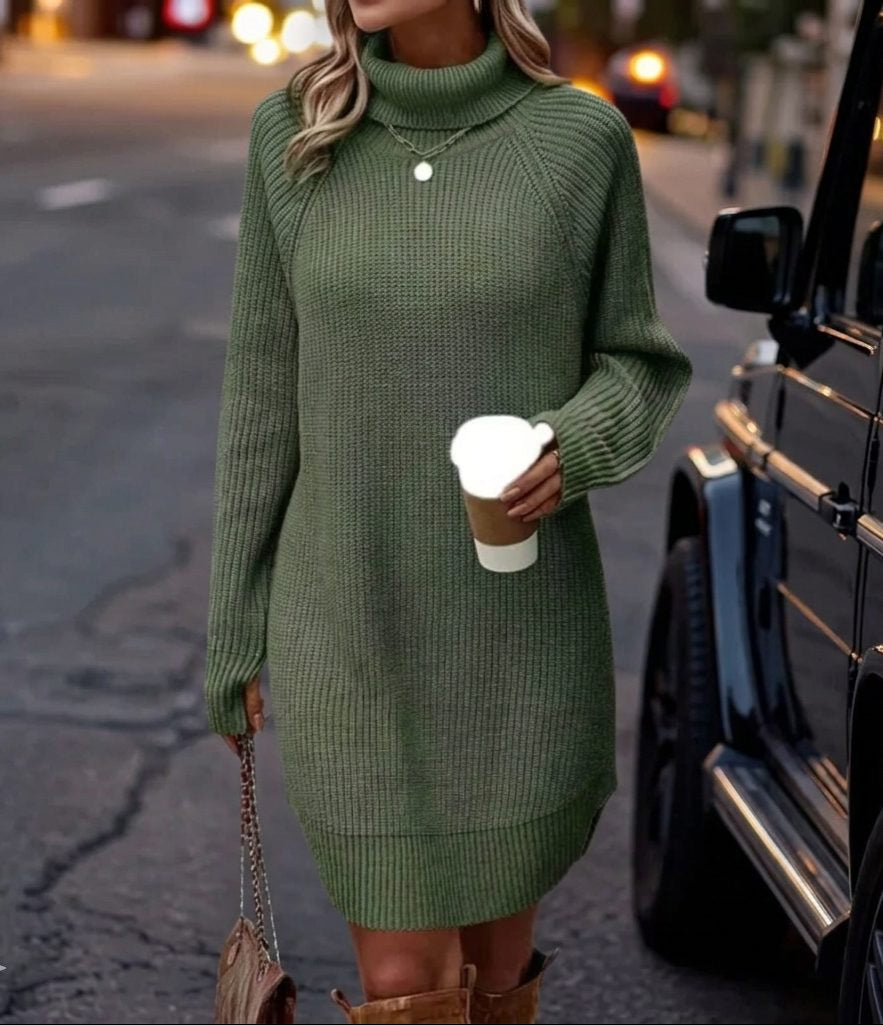 Kurzes Strickkleid mit Rollkragen und Rippstrick für Damen