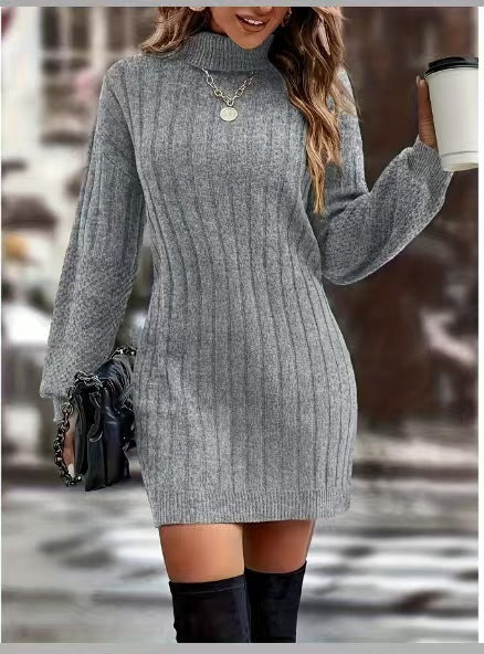 Strickkleid mit Rollkragen und Ballonärmeln in Rippstrick für Damen