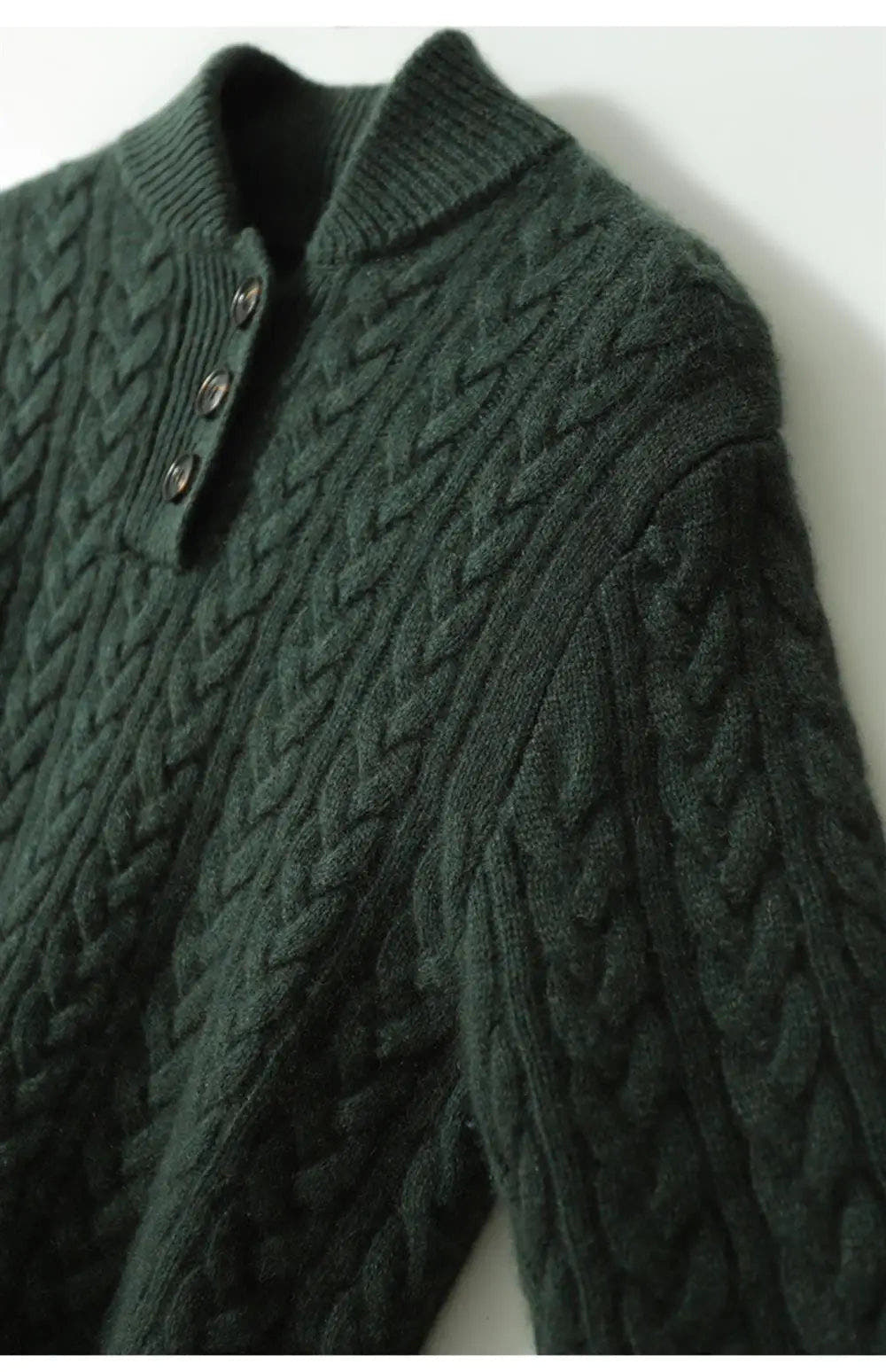 Kaschmirpullover Damen schmal geschnitten mit Zopfmuster und Stehkragen
