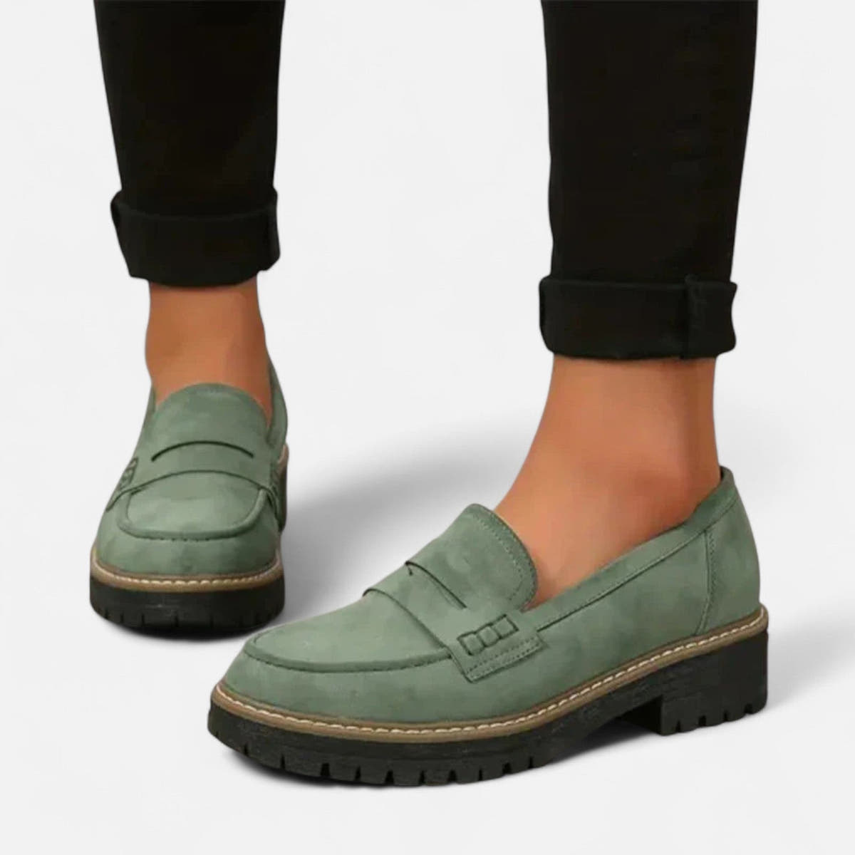Loafer Damen mit Plateausohle, niedrigem Blockabsatz und Profil
