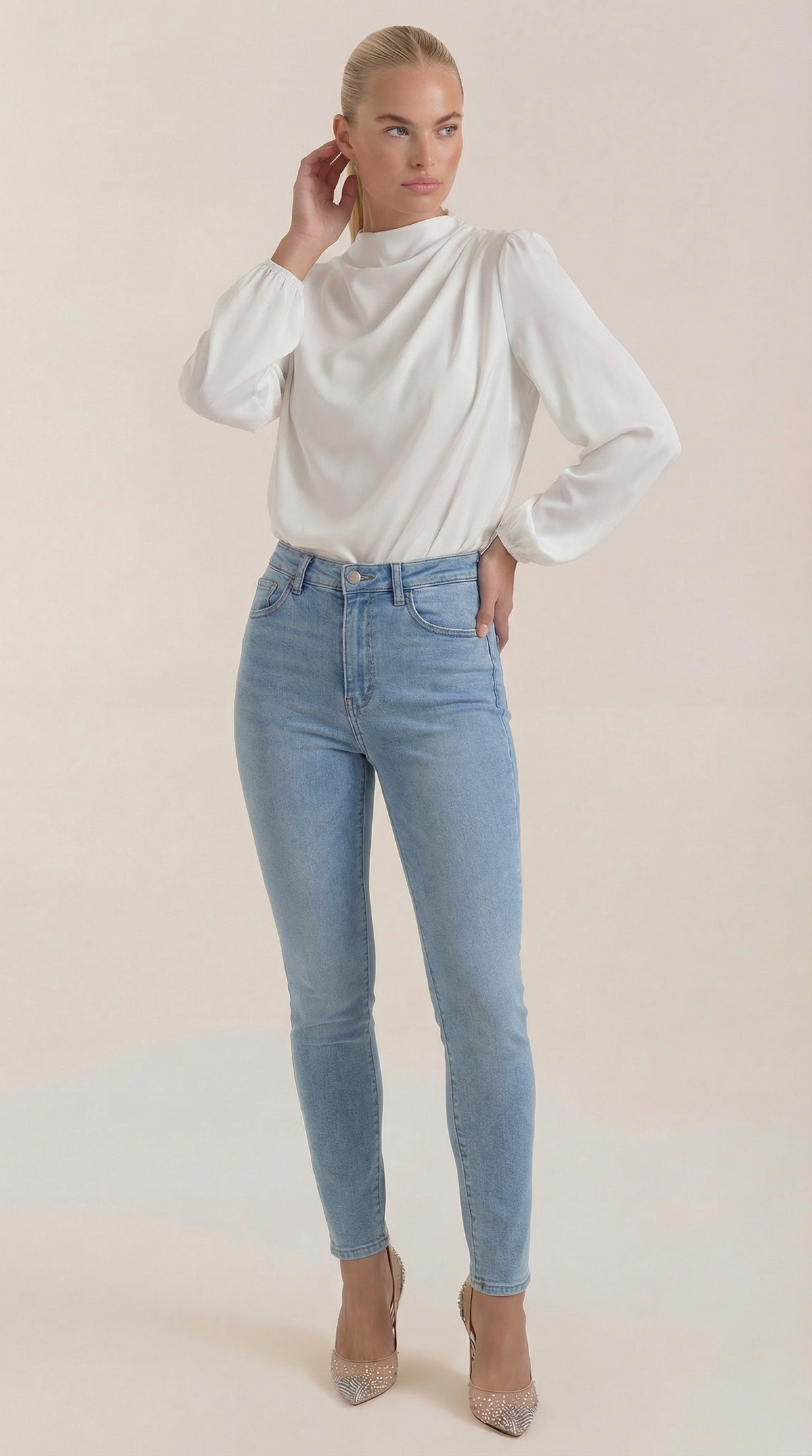 Bluse mit Drapierung und Raffung am Ausschnitt für Damen - Weiss