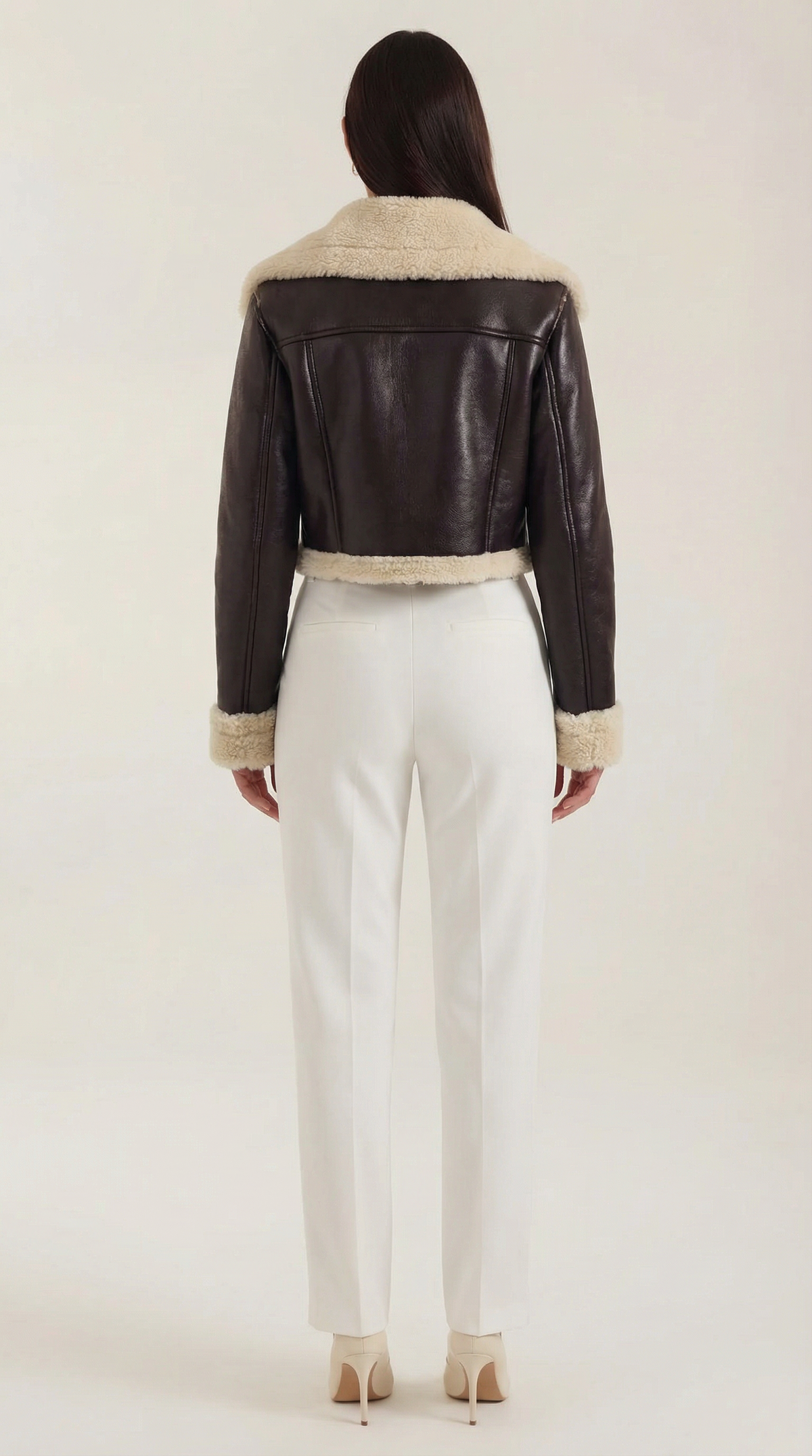 Jacke im Pilotenstil mit Kunstfellbesatz und kurzem Schnitt für Damen