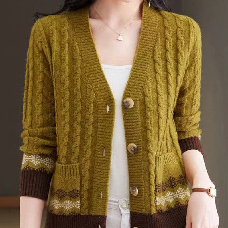 Strickjacke mit Zopfmuster, Fair-Isle-Bordüre und V-Ausschnitt