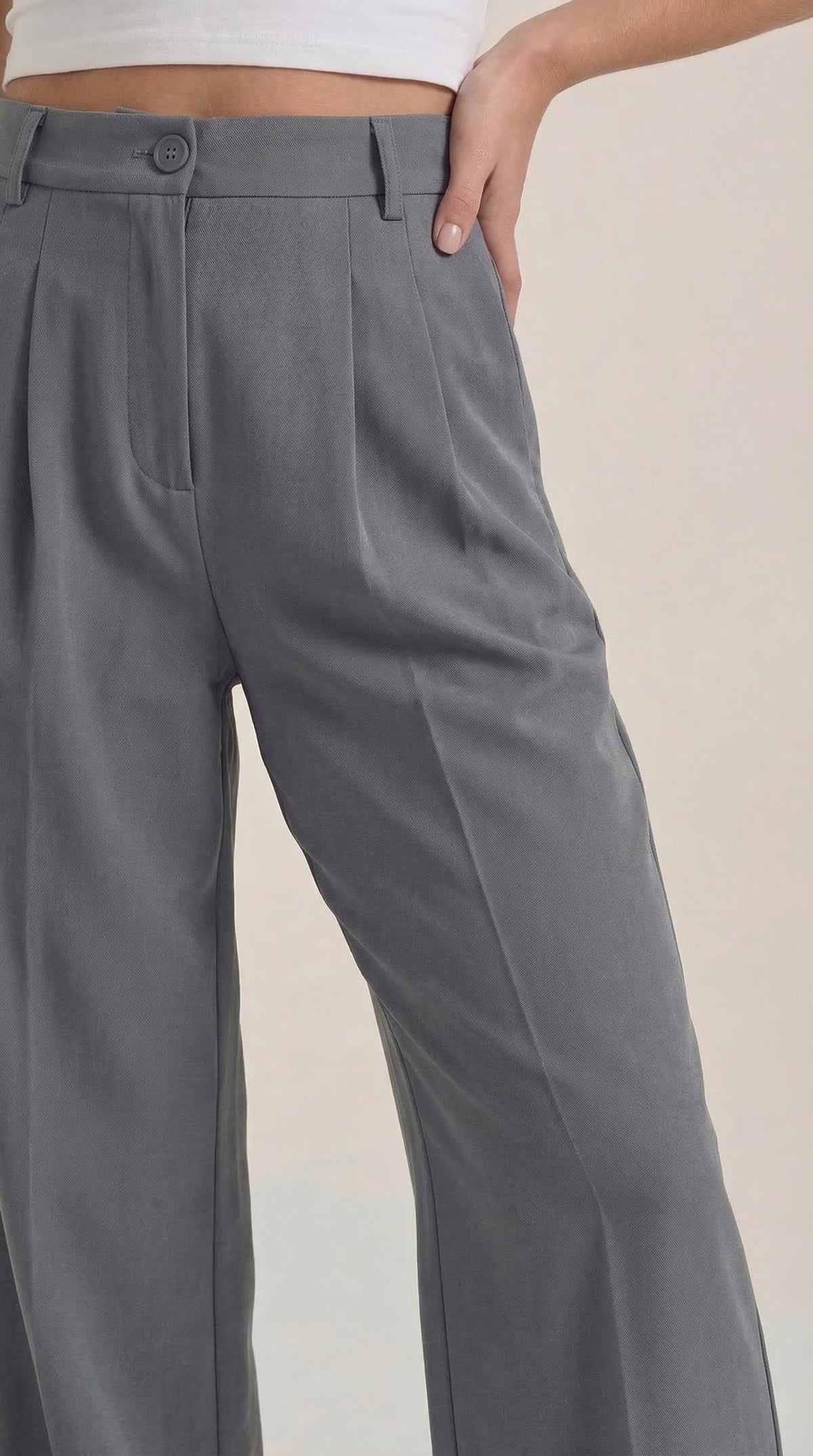 Stoffhose mit hohem Bund, Bundfalten und weitem Bein für Damen