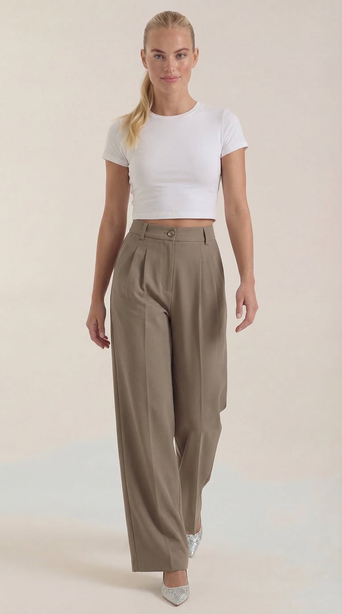Stoffhose mit hohem Bund, Bundfalten und weitem Bein für Damen