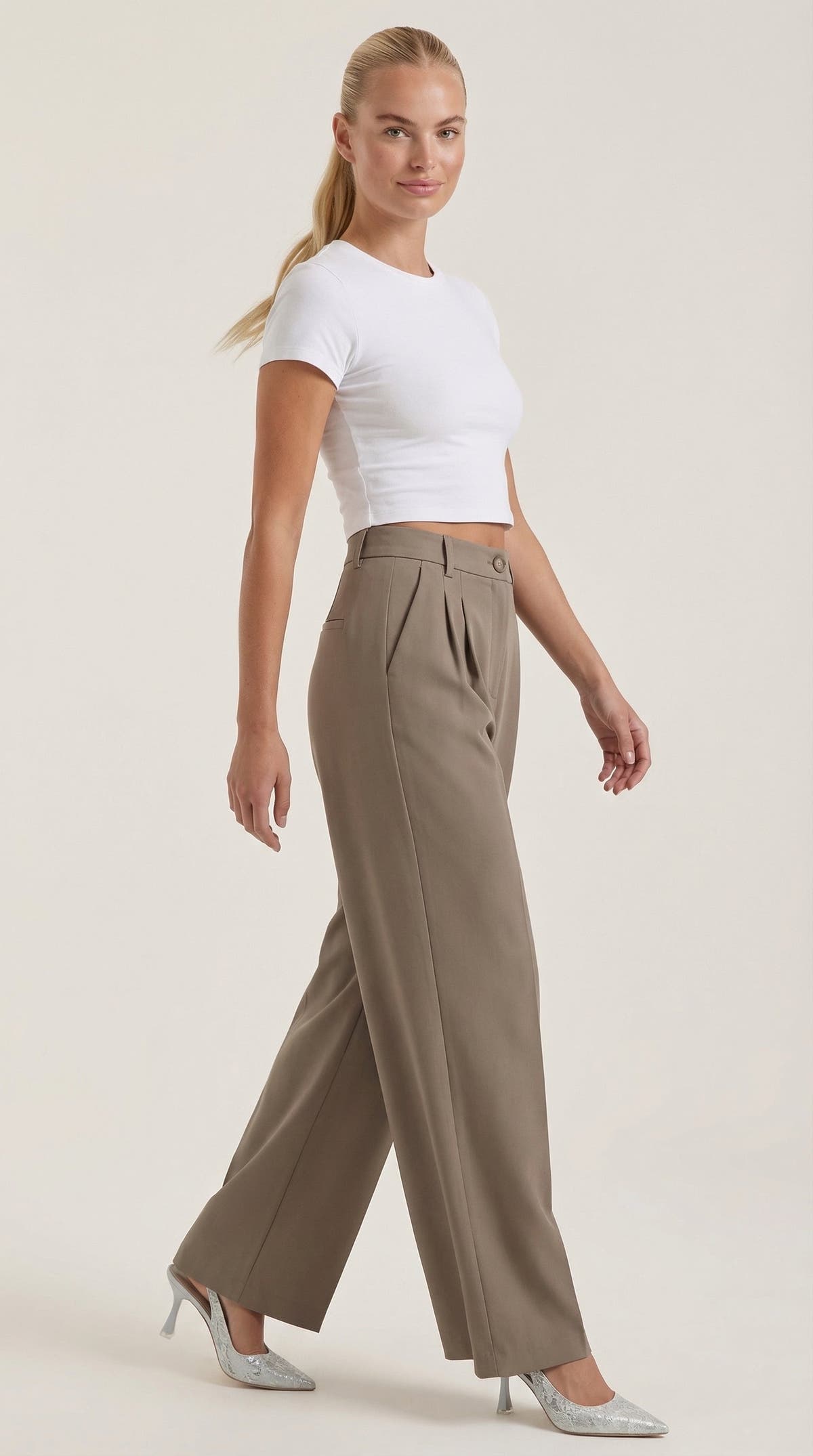 Stoffhose mit hohem Bund, Bundfalten und weitem Bein für Damen