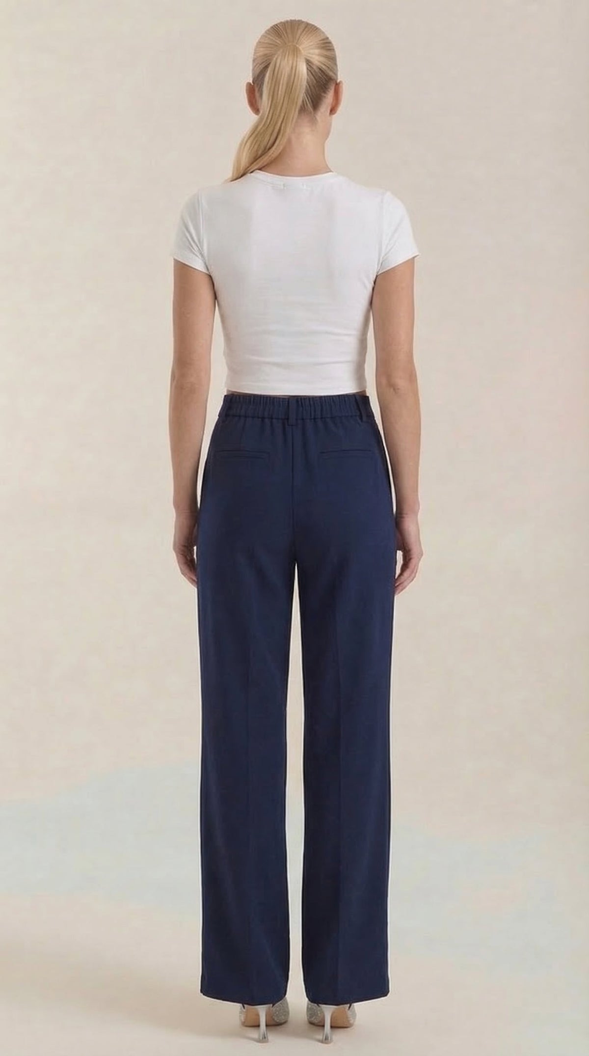 Stoffhose mit hohem Bund, Bundfalten und weitem Bein für Damen
