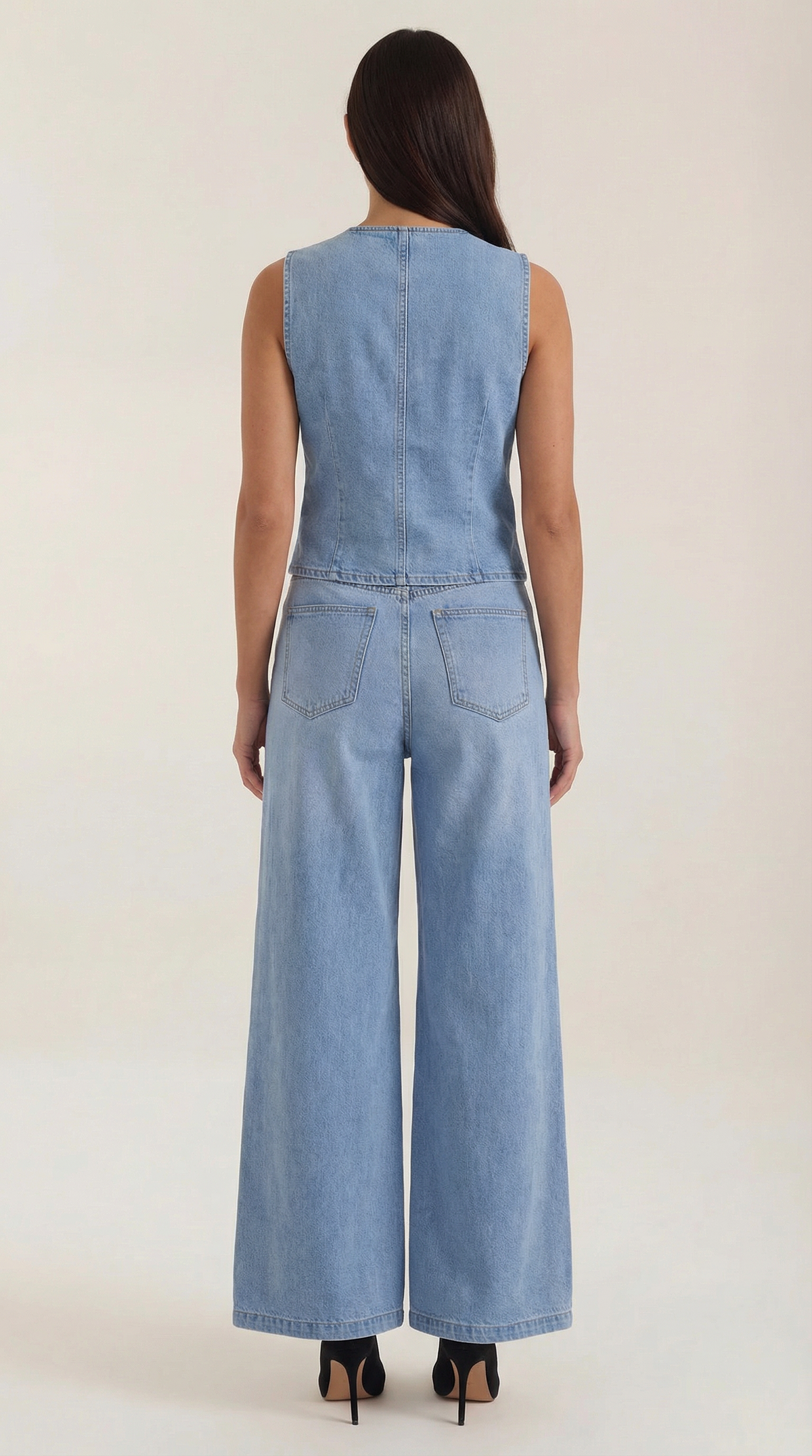 Zweiteiler aus Denim mit Weste und weiter Hose für Damen