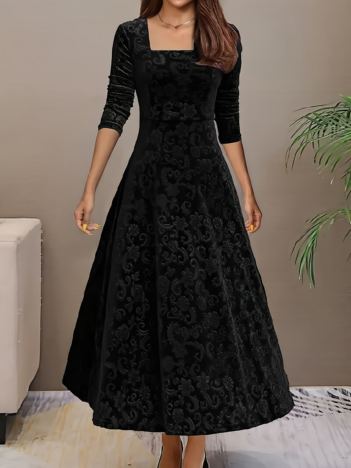 Samtkleid Damen tailliert und festlich mit Blumenmuster