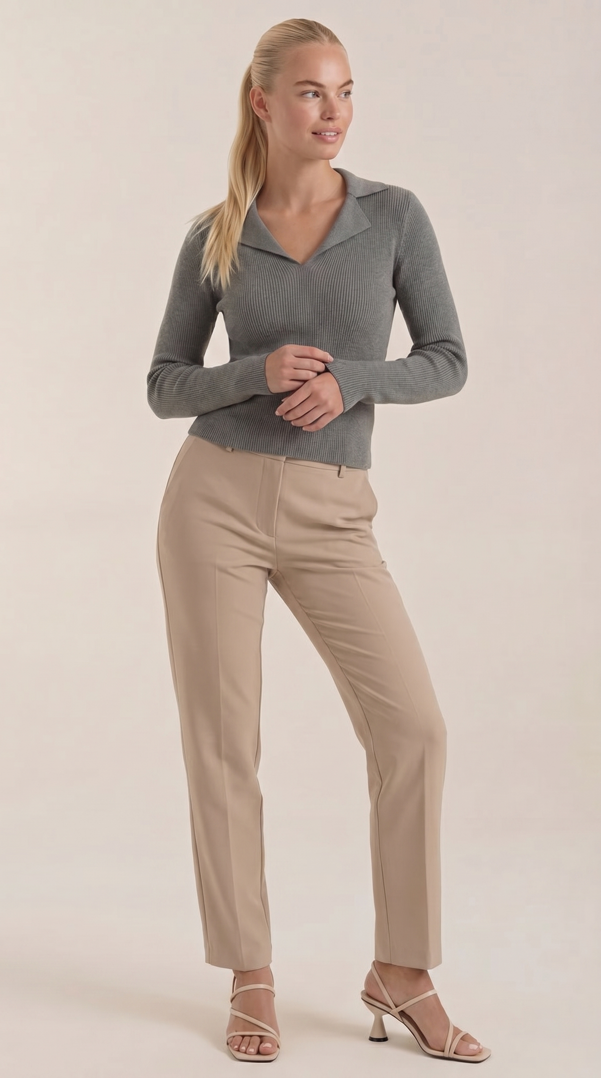 Pullover mit V-Ausschnitt, Kragen und Rippstruktur für Damen - Grau