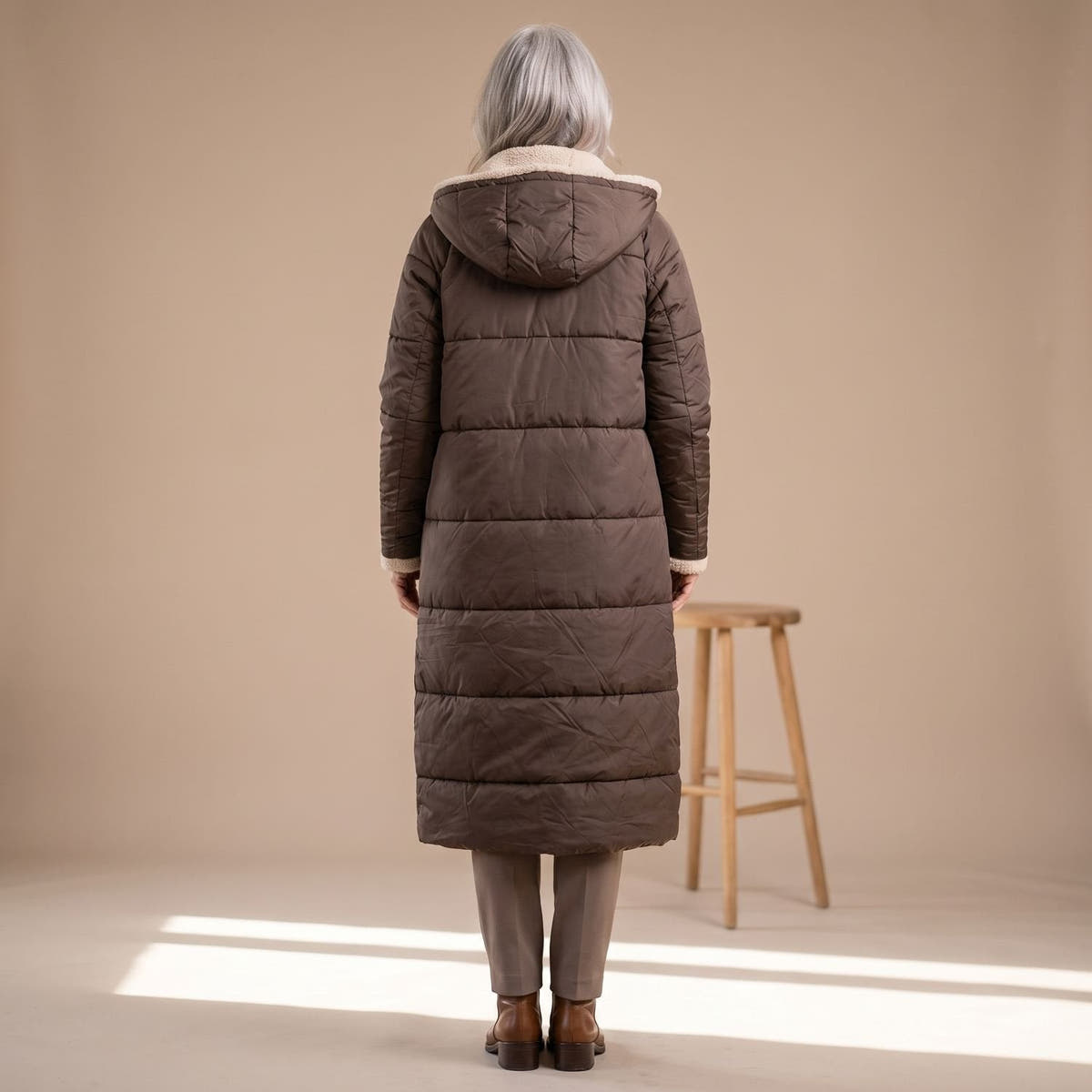 Steppmantel Damen mit Sherpafutter, lang und windabweisend