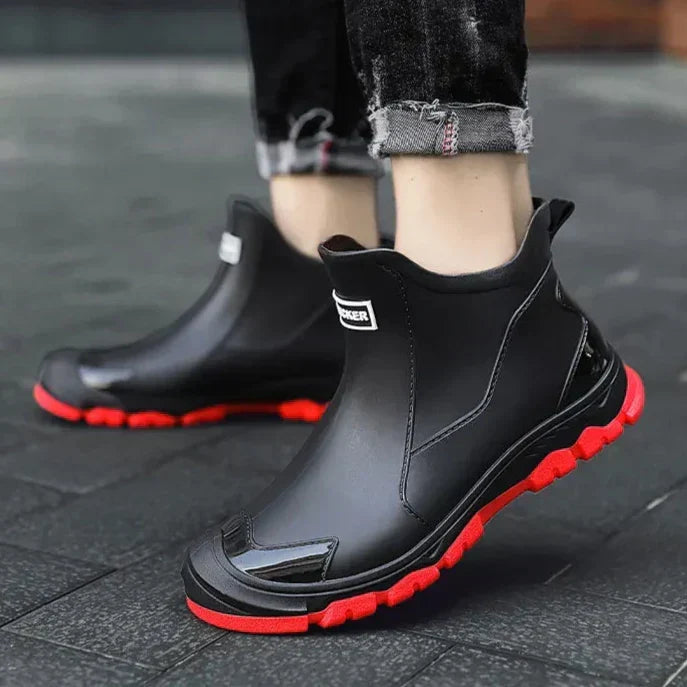 Stiefel Herren aus Leder mit Profilsohle, klassischer Schnitt