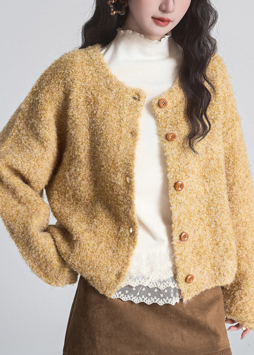 Strickjacke Damen locker geschnitten mit Rundhalsausschnitt und Langarm