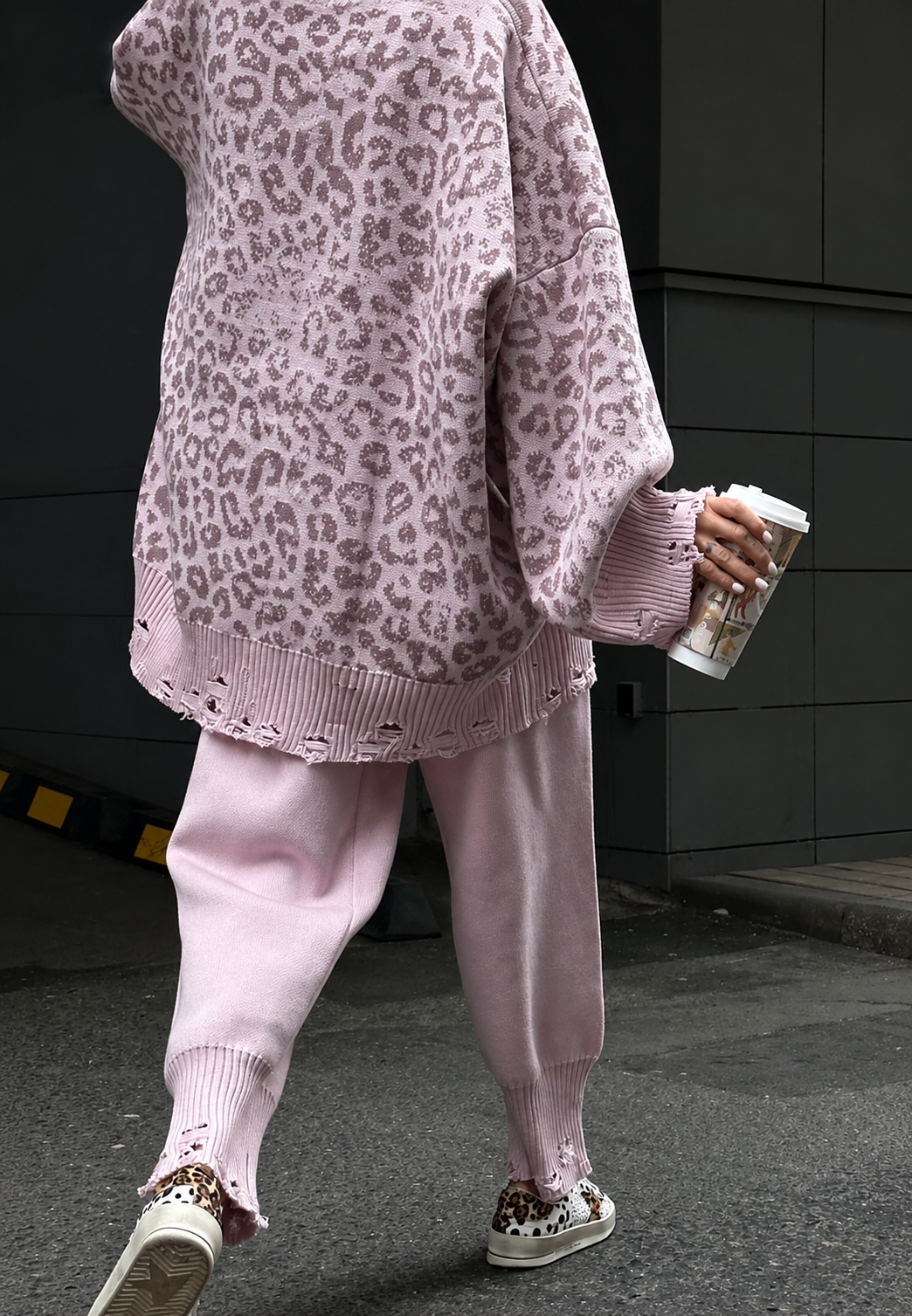 Strickpullover Damen Oversize lang mit grafischen Motiven
