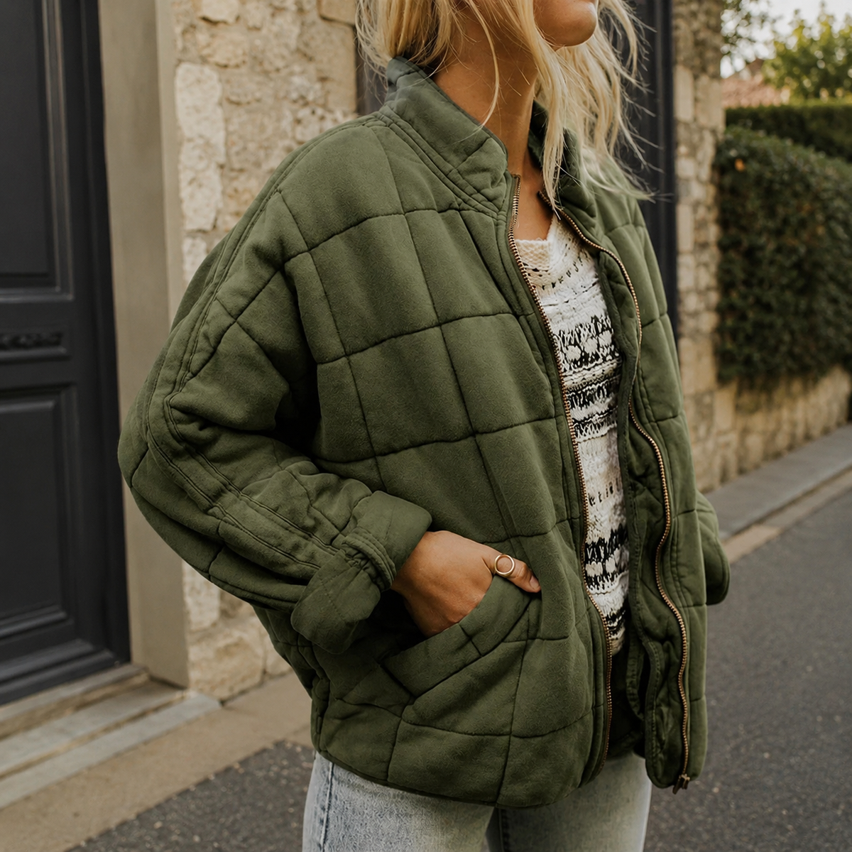 Steppjacke mit Stehkragen und Fronttaschen