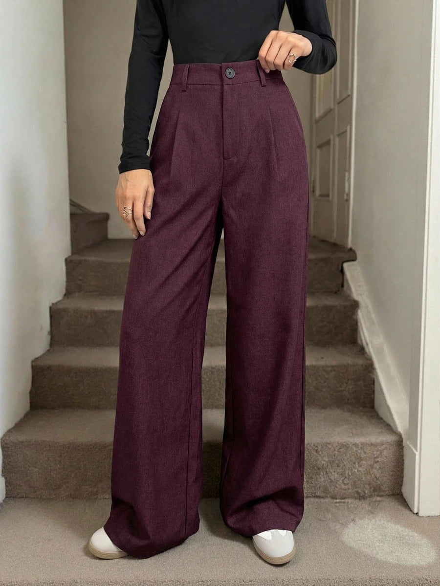 Stoffhose mit Bundfalten und weitem Bein