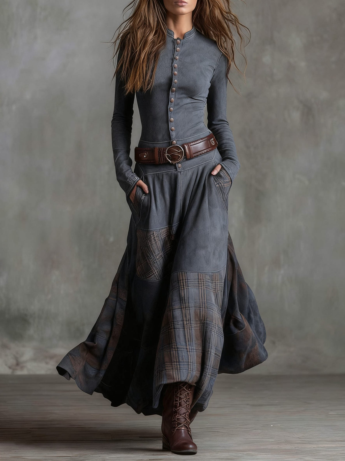Langes Kleid mit Karo-Einsätzen und Knopfleiste für Damen