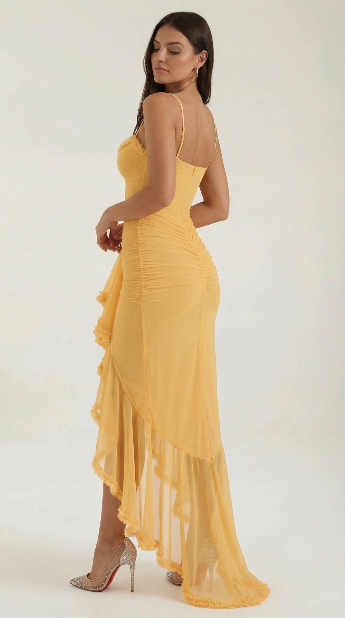 Langes Kleid mit Herzausschnitt und Rüschenbesatz für Damen