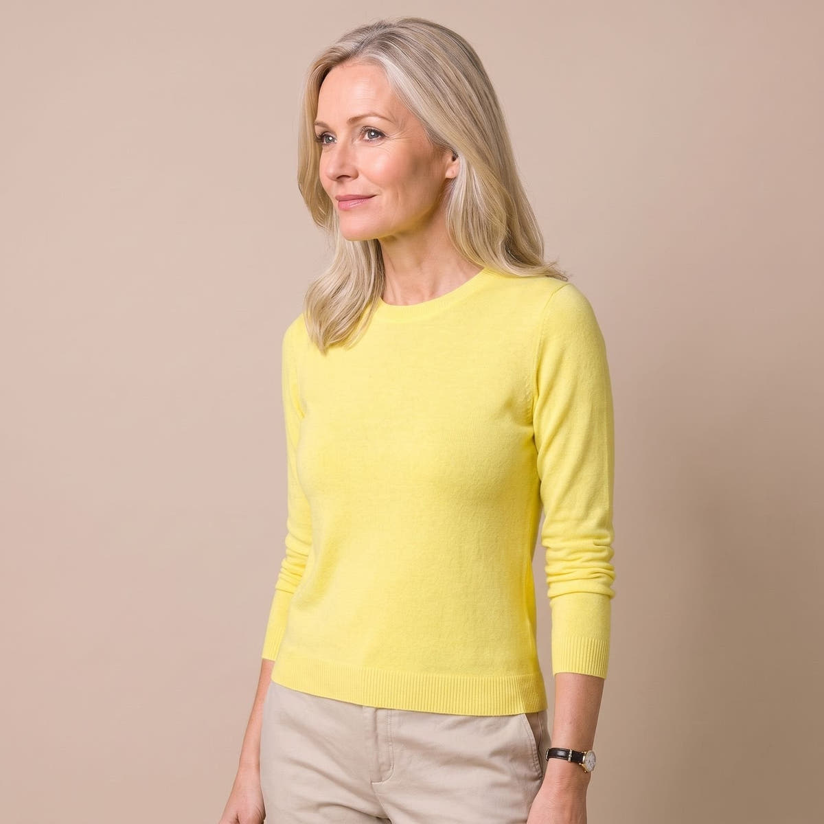 Wollpullover Damen aus weicher Wollmischung, figurbetont mit Rundhals
