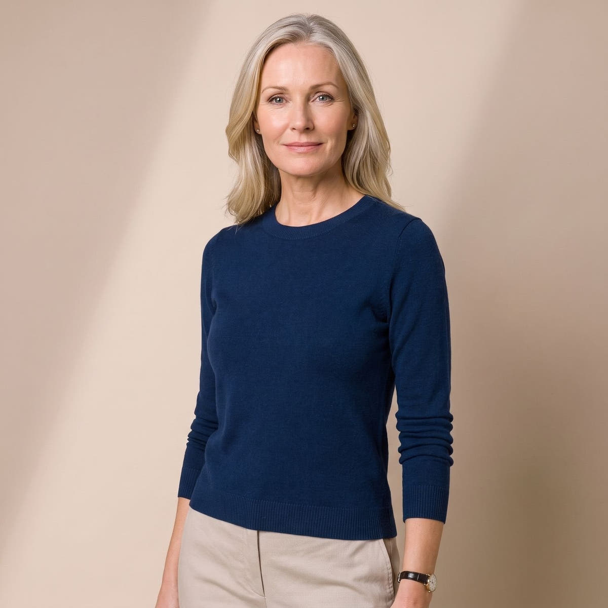 Wollpullover Damen aus weicher Wollmischung, figurbetont mit Rundhals